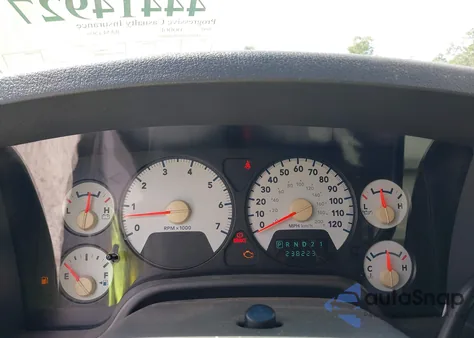 2007 Dodge Ram 1500 Slt/Trx4 Off Road/Sport z USA, uszkodzony, nr VIN 1D7HU18267S180690